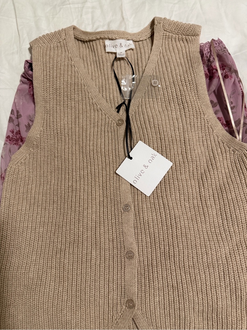 Olive & Oak Beige Ribbed Knit Button-Front Vest - Picture 3 of 6